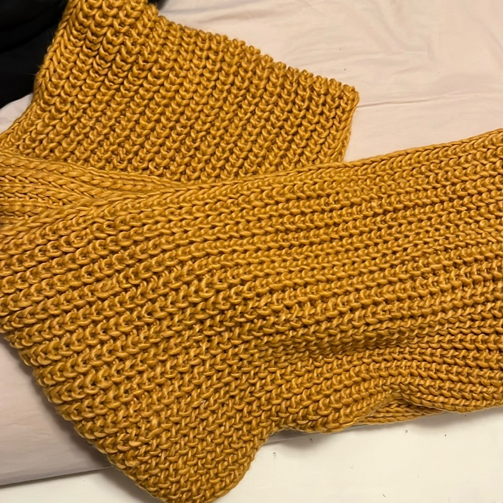 Ana infinity scarf